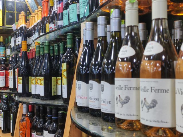 மது பாட்டில்கள்