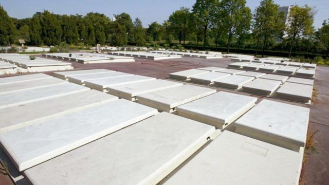 Túmulos de vítimas da onda de calor de 2003 na França