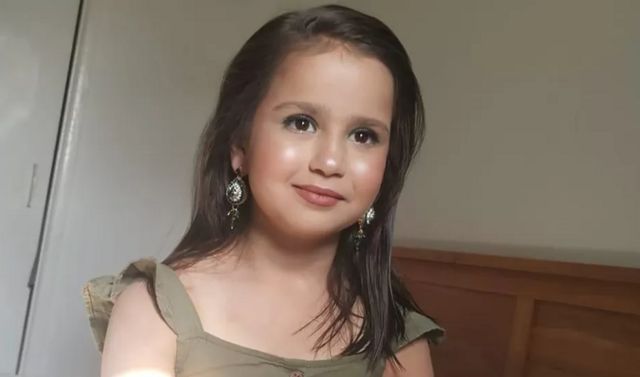 सारा शरीफ़