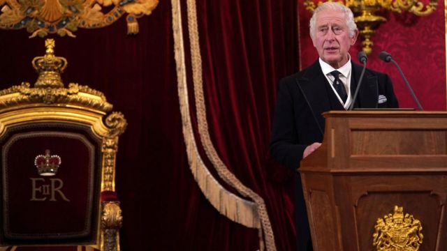 چارلز سوم پیش از ادای سوگند سلطنت، سخنرانی کوتاهی انجام داد﻿