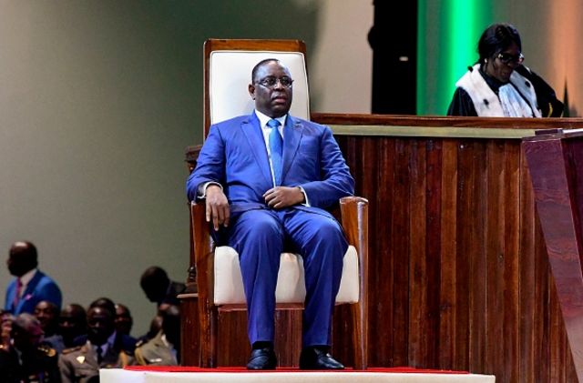 « 3e Mandat De Macky Sall Au Sénégal Pourquoi Le Débat Fait Rage