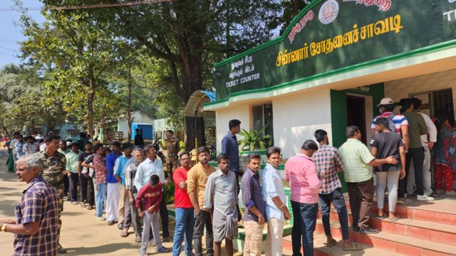 கோவை குற்றாலம்- சுற்றுலா பயணிகளிடம் மோசடி