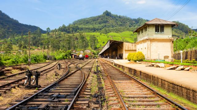 At Nanu Oya, visitors can tour the plantations and learn about the history of tea on the island