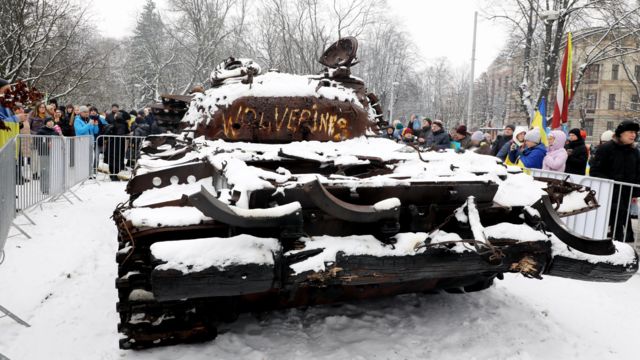 подбитый танк в Риге