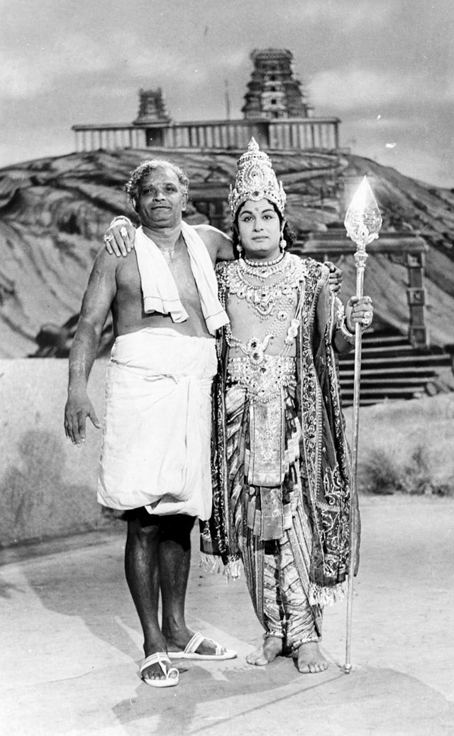 சாண்டோ சின்னப்பா தேவர்