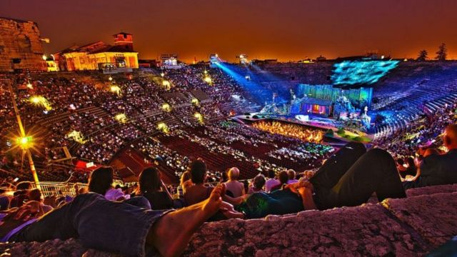 Apresentação da ópera ‘Madame Butterfly’, de Giacomo Puccini, na Arena de Verona, durante o popular festival anual de ópera no verão