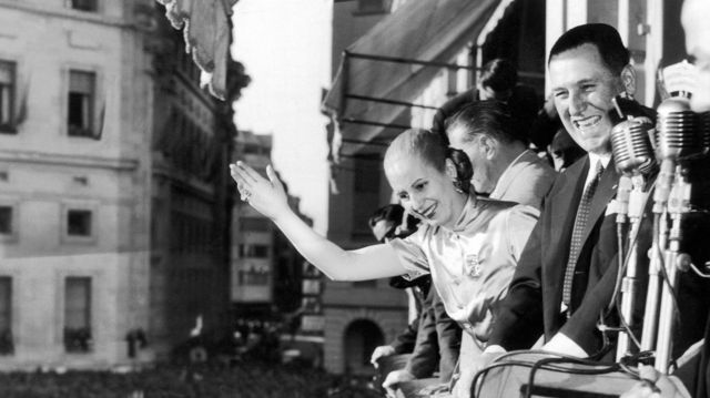 Juan Domingo Perón y su primera esposa, "Evita"