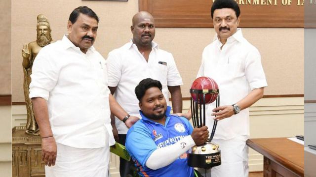 வினோத் பாபு