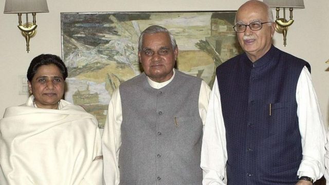 தேர்தலில் தனித்துப் போட்டியிட்டு பாஜகவுக்கு உதவுகிறாரா மாயாவதி?