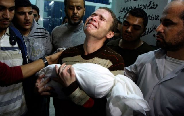 Omar, el hijo de Jehad, tenía 11 meses cuando lo asesinaron en 2012.