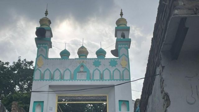 முஸ்லிம்களை காத்த சீக்கியர்கள்