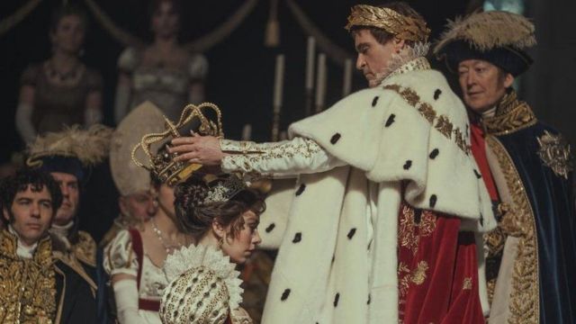Сцена из фильма, коронация Жозефины