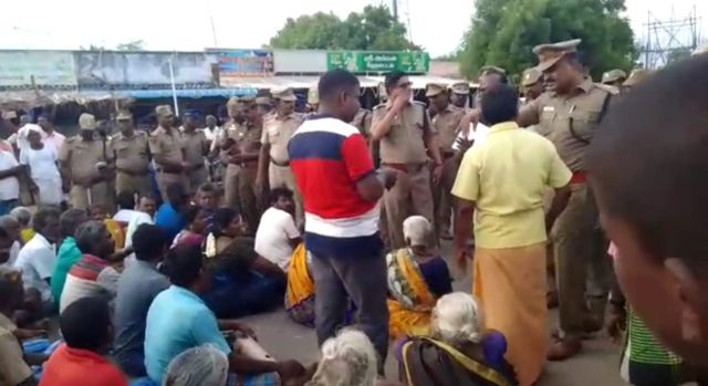 அமைதிப் பேச்சுவார்த்தை நடத்தப்படும் என்று அதிகாரிகள் தெரிவித்தனர்