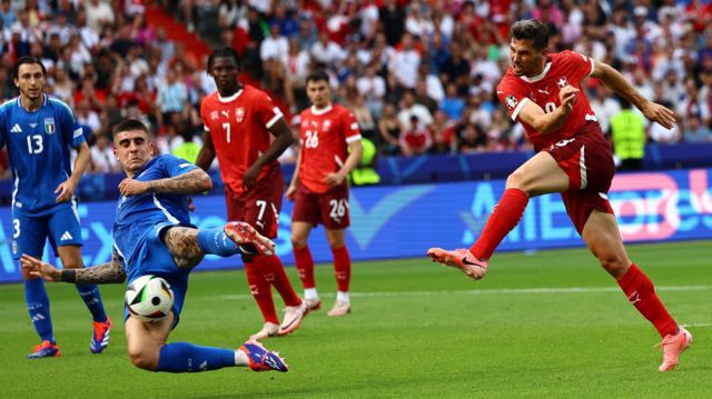 Remo Freuler scores for Switzerland against Italy