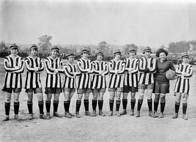 O time Dick, Kerr's Ladies em foto de 1922