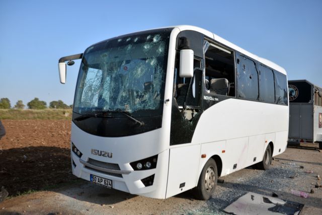 İncirlik Üssü’ne girmeye çalışan Filistin yanlısı protestoculara polis müdahale etti