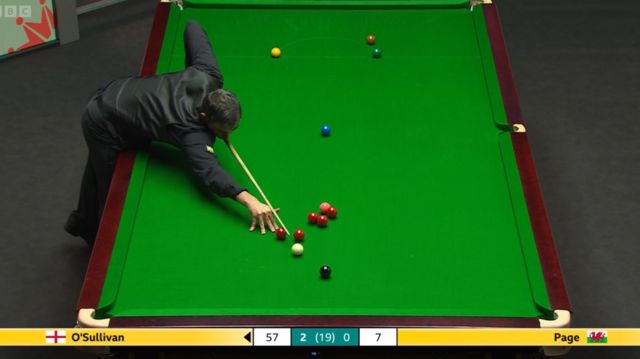 Ronnie O'Sullivan in action