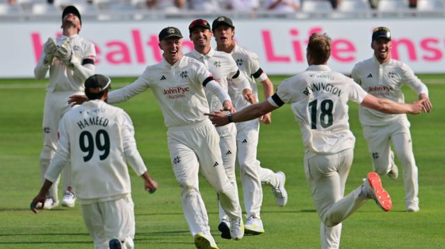 Nottinghamshire celebrate a wicket