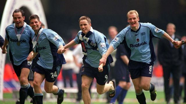 Bolton celebrate 2001 play-off final