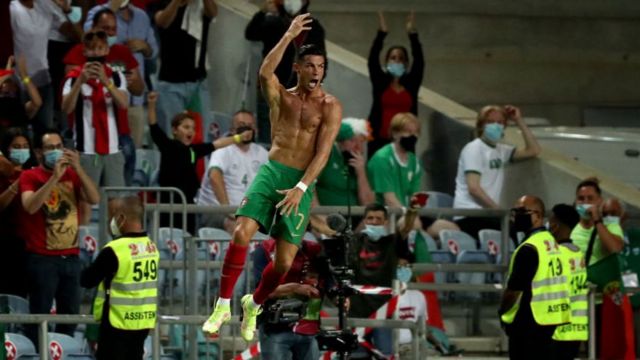 Ronaldo celebrates his goal against the Republic of Ireland in 2021