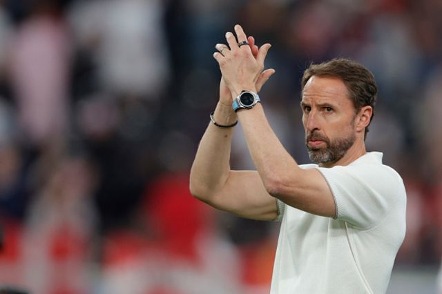 Gareth Southgate of England thanks the supporters