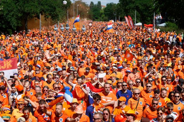 Netherlands fans