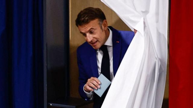Macron votes in Le Touquet