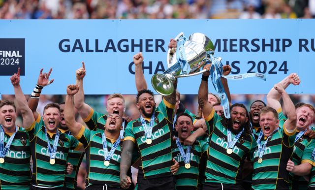 Northampton Saints celebrate winning the Premiership title