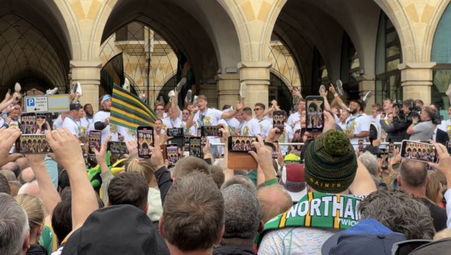 Northampton Saints address the fans