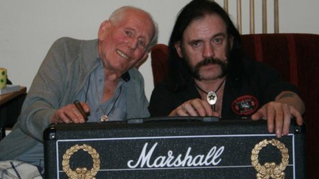 Spectaculair Het spijt me Ongepast Guitar amp pioneer Jim Marshall dies aged 88 - BBC News