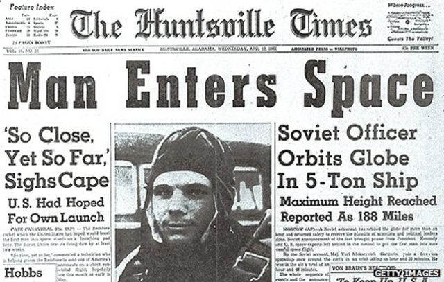 1933 headline newspaper US RECOGNIZES Communist RUSSIA GOVERNMENT for first time 