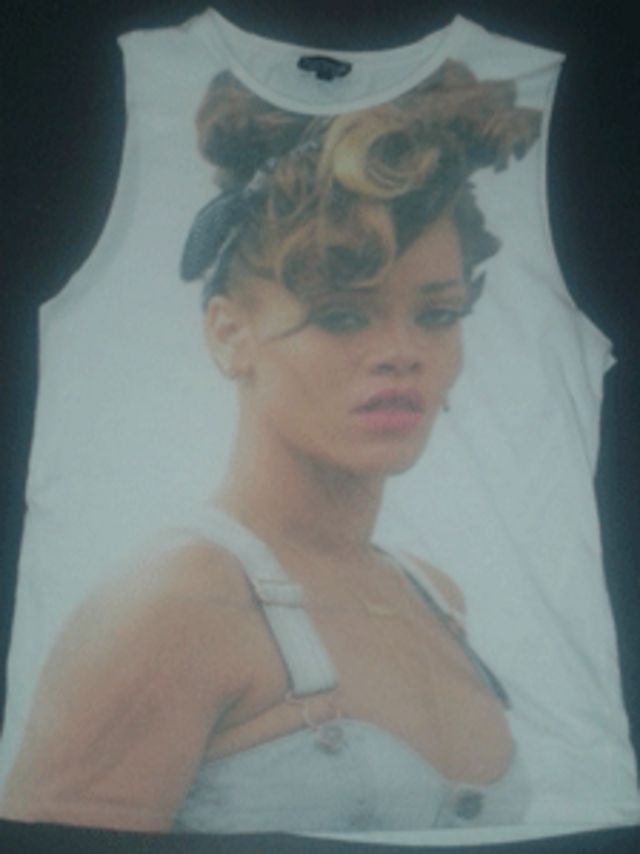 t shirt rihanna