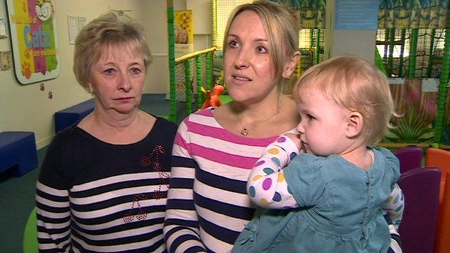 Parents 'consider quitting work over childcare costs' - BBC News