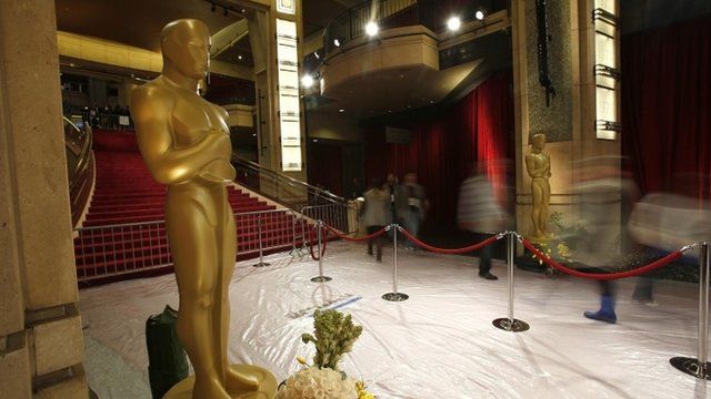 Oscar statues in the entrance to the Dolby Theatre