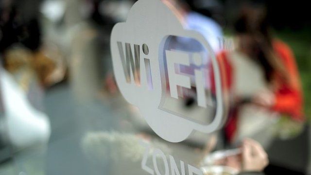 Wi-fi hotspot logo