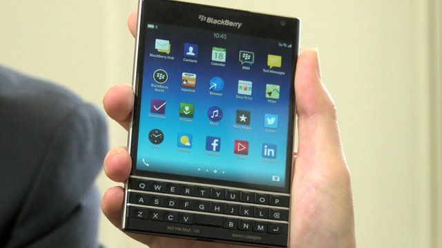 Blackberry unveils Leap with no physical keyboard at MWC - BBC News