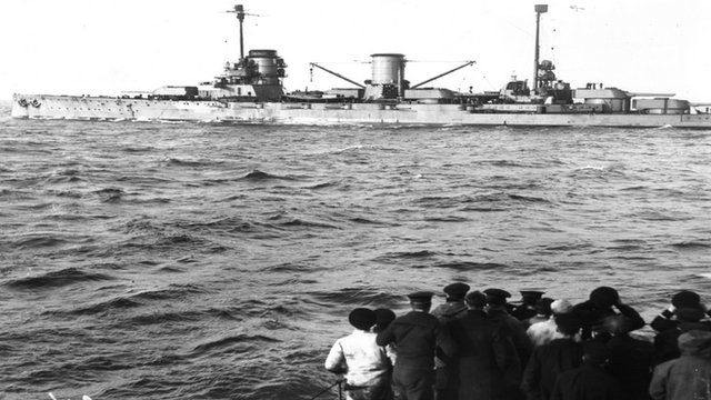 German fleet surrenders to Admiral Beatty in Scapa Flow during World War One