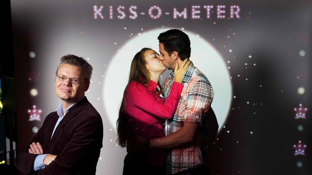 The Kiss-o-meter is an exhibition at Amsterdam's museum of microbes