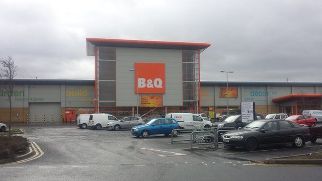 Derry B&Q to close with the loss of 60 jobs - BBC News