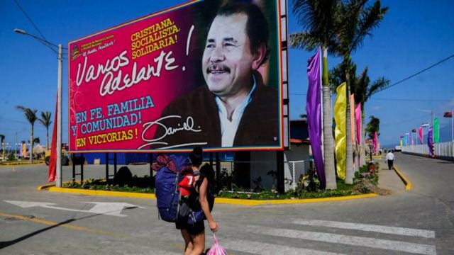 Cartel de la campaña por la reelección de Daniel Ortega en Nicaragua