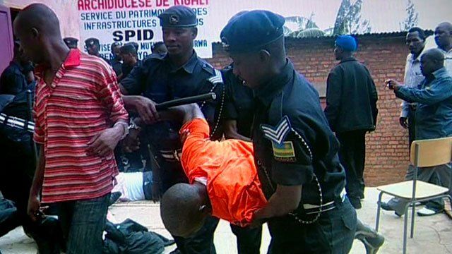 Rwandan police detaining critics of the government