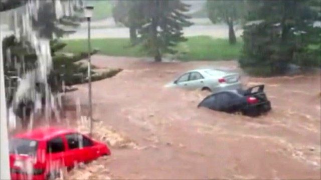 Cars Swept Away In Australia Floods Bbc News 