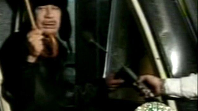 Muammar Gaddafi appears on state TV