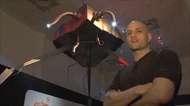 China Mieville and martian tripod