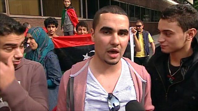 Libyan community members