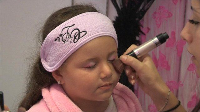 Five year old Malak Mohammad at Chez Lulu salon in Lebanon