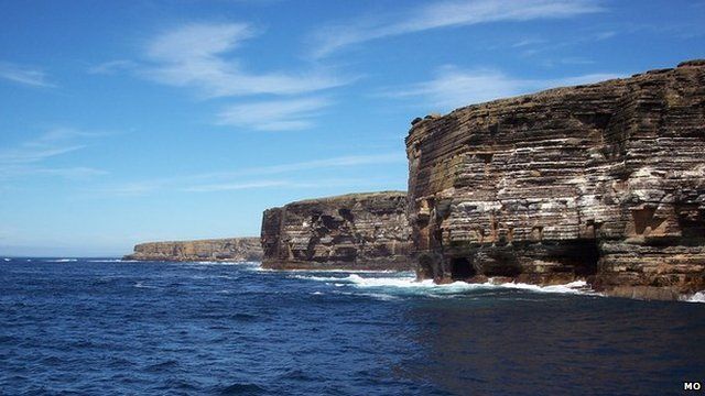 Western cliffs of Stroma (Picture: Mo on Geograph)