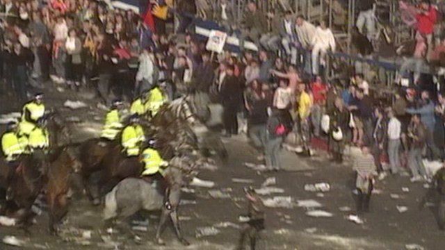 Poll tax riot in London (archive picture)