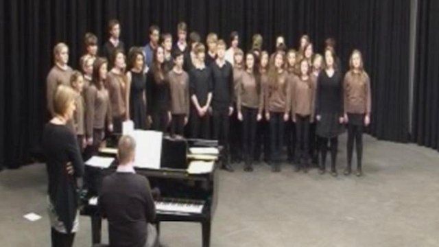 Côr Crescendo Ysgol Glan Clwyd