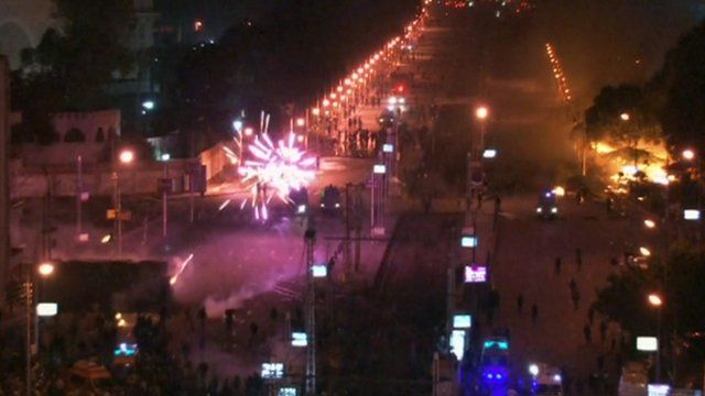 Clashes at Cairo's presidential palace